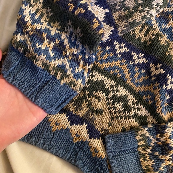 Sweater - Picture 5 of 9